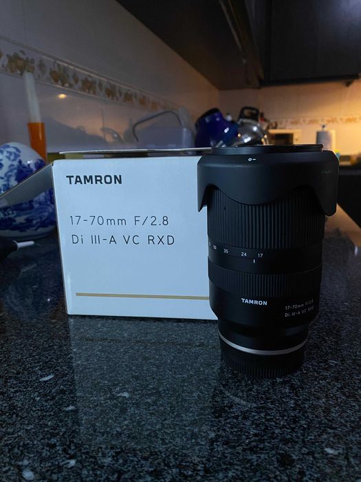 Tamron 17-70mm f/2.8 Di III-A VC RXD Sony