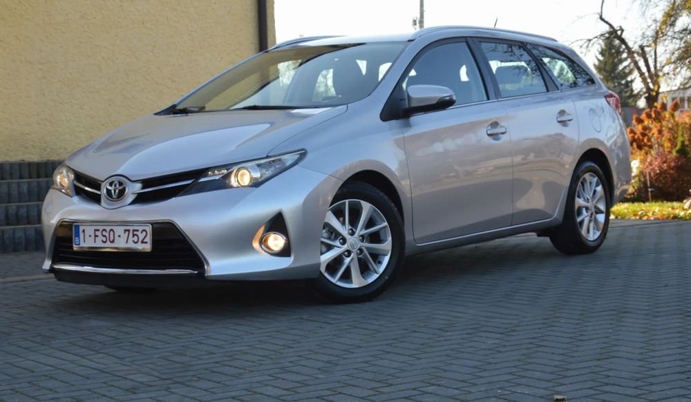 Toyota Auris _1WŁ_NISKI PRZEBIEG !_Navi_Kamera_Klima_Duże Radio_POLECAM!!
