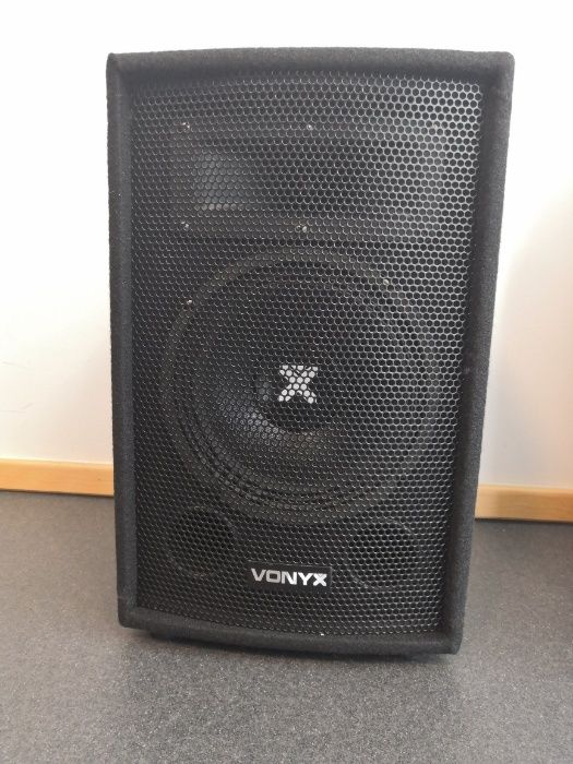 2xColunas passivas VONYX SL8 (400W cada)