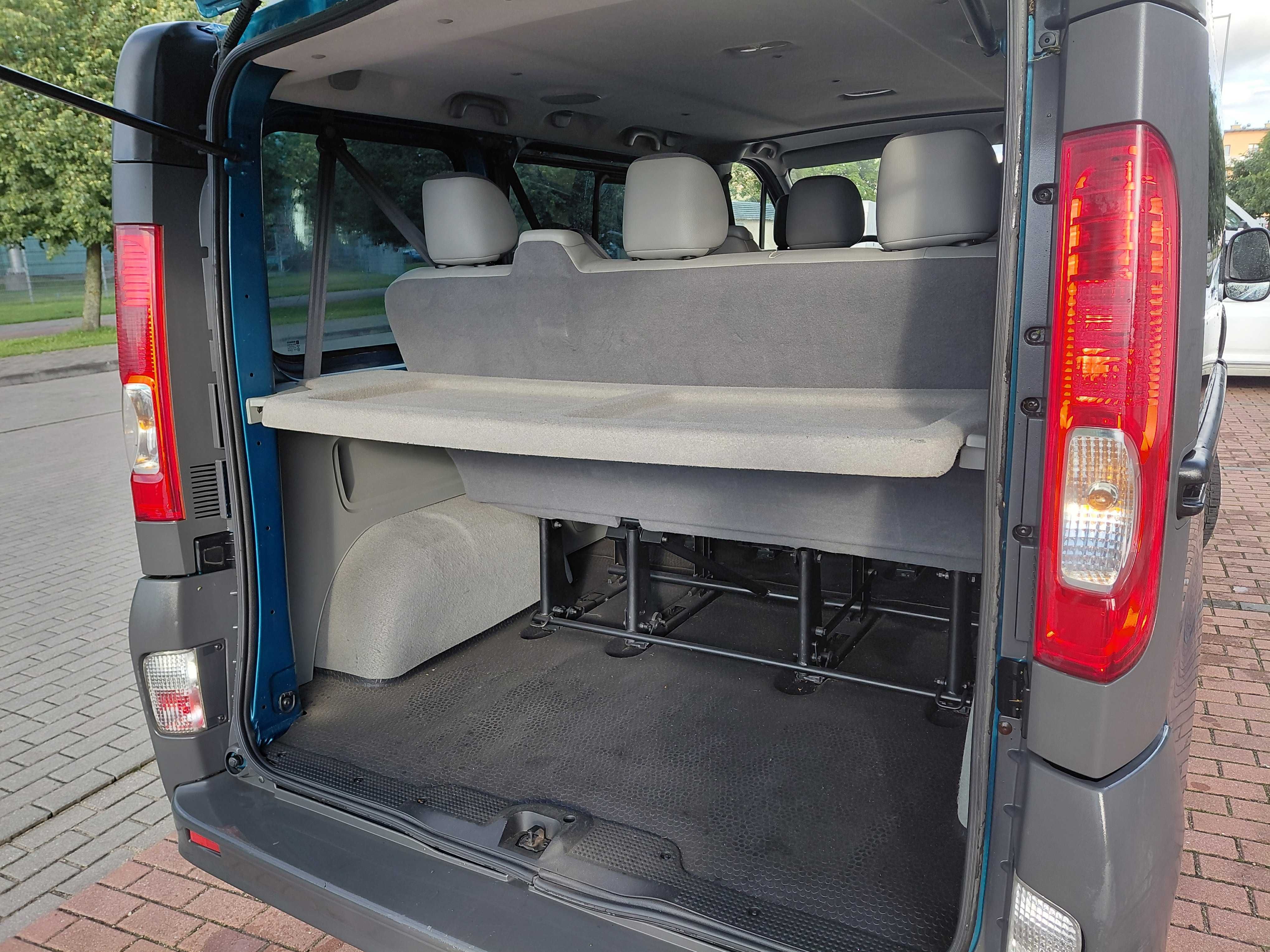 SAMOCHÓD OPEL VIVARO 2010r. 9 osobowy