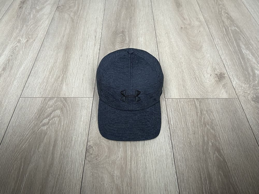 Кепка under armour