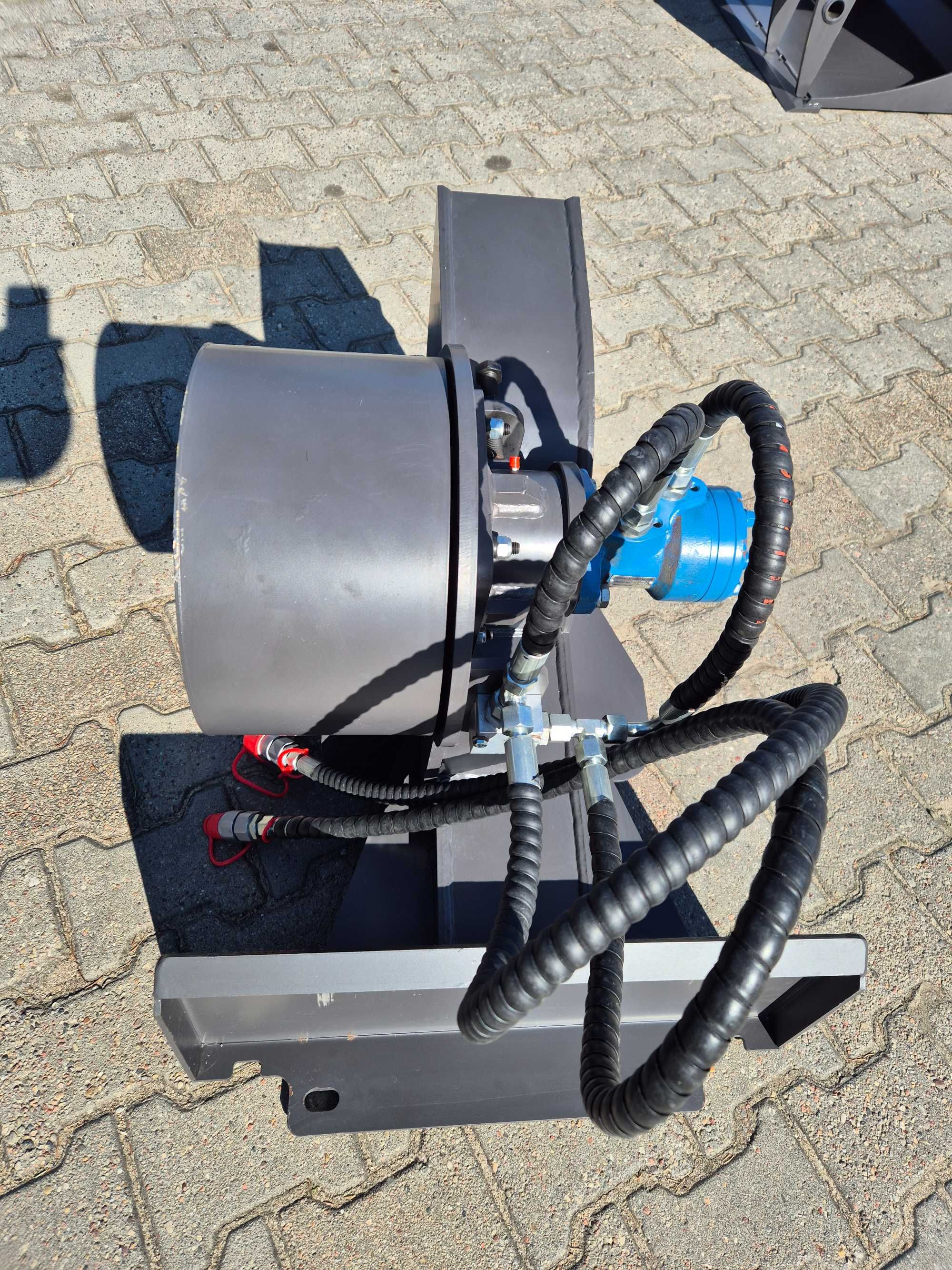 Frezarka hydrauliczna do pni, karczownik do mini-koparki lub skidsteer