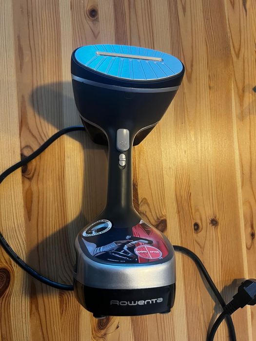 Rowenta Access Steam żelazko pionowe o mocy 1600 W