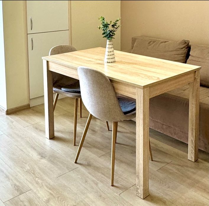 Стіл, два стільці, Висота стола 75 см; довжина 1м. 20 см;ширина 68 см.