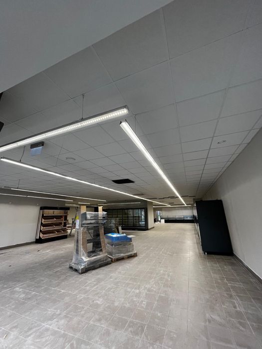 ARMSTRONG sufity podwieszane