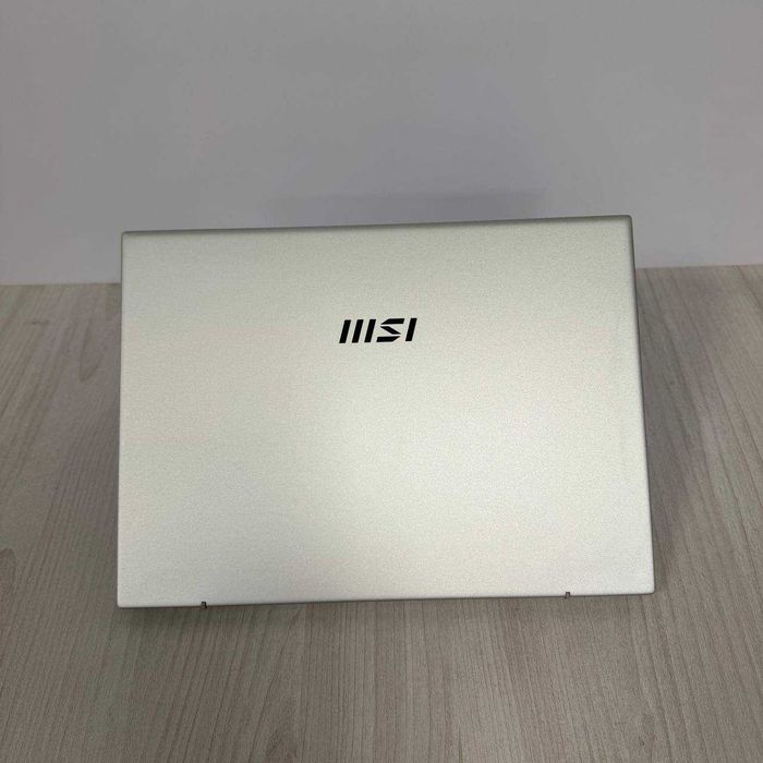 MSI Prestige 14 H B13UCX  i9-13900H 32GB SSD 512GB RTX 2050