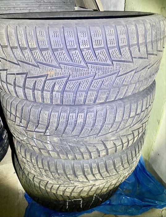 Резина шини колеса Hankook 235/55 r18  ханкук р18 зима
