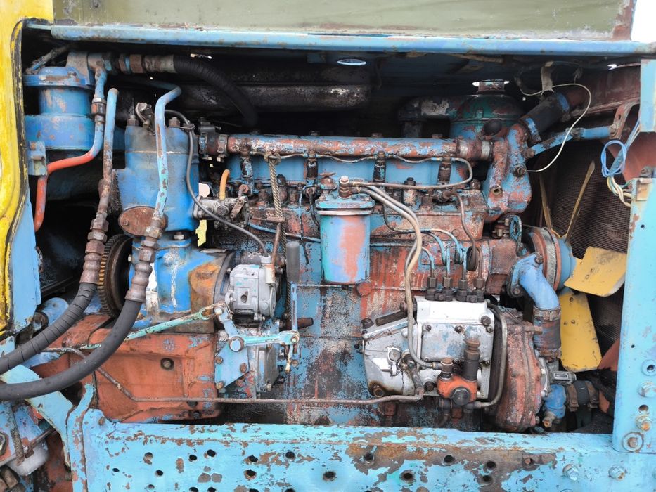 Трактор ЮМЗ-6 1981 року, з документами, справний.