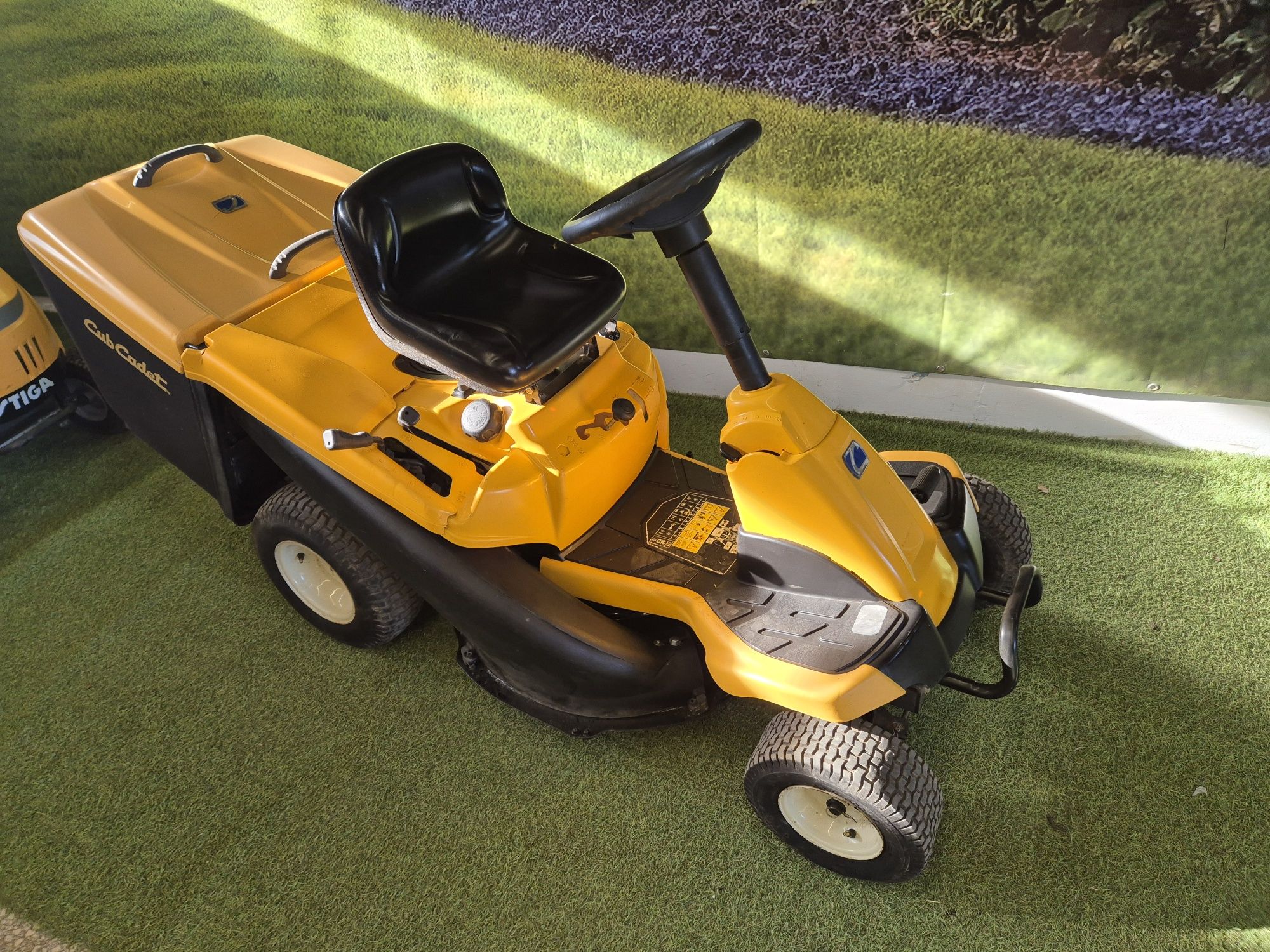 Traktorek kosiarka Cub Cadet 13KM pompa oleju automat zwinna zgrabna