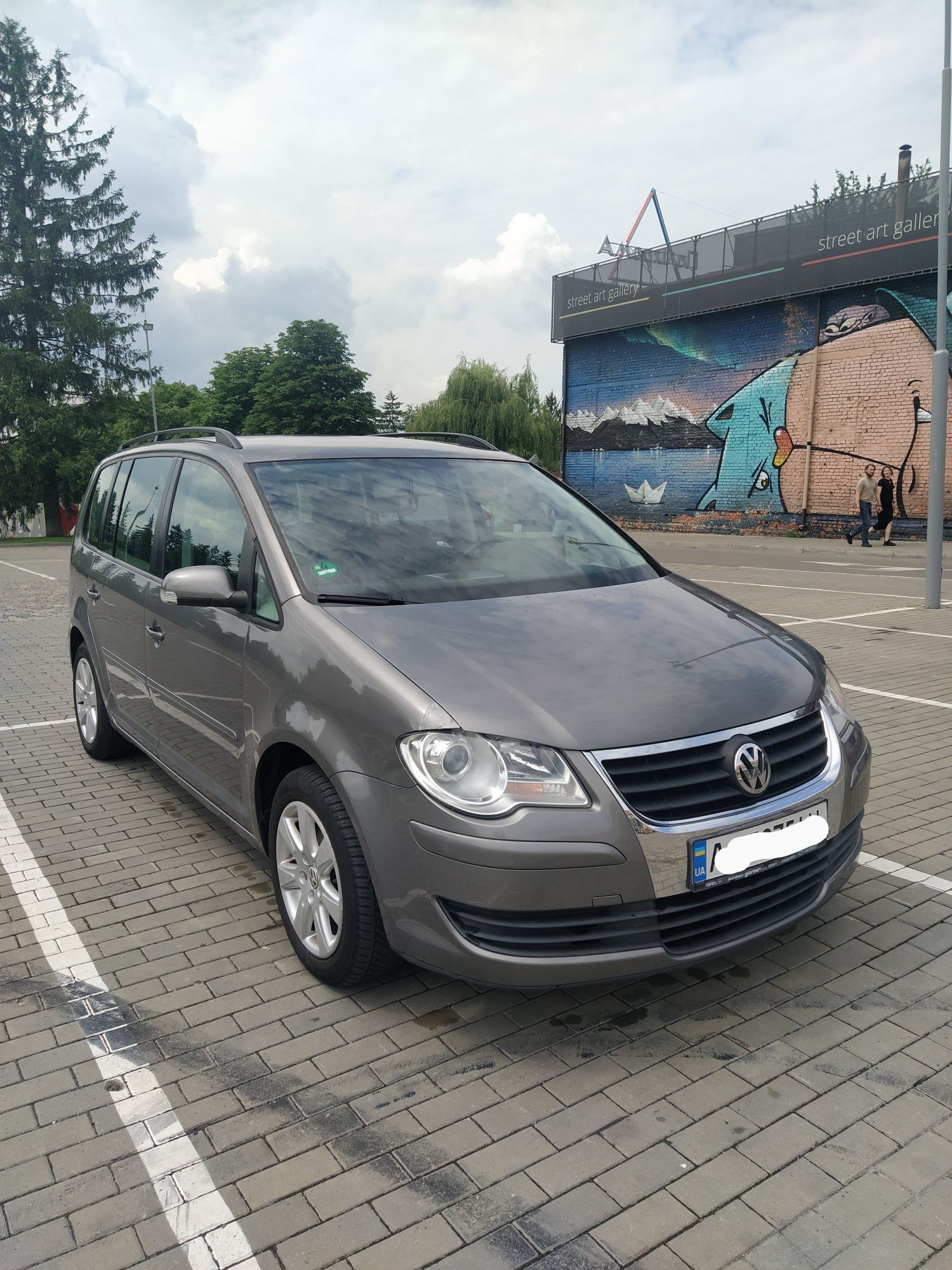 Продам Volkswagen Touran 1.4 бензин 2007 року 7 місць