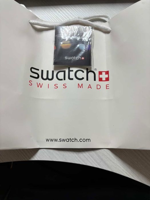 Часи OMEGA x Seatch