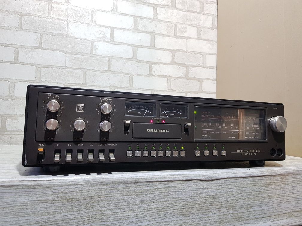 FM/AM  ресивер/підсилювач Grundig R35 2x50Вт /у з Німеччини