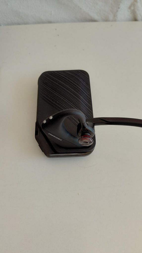 Auricular plantronics voyager 5200 UC ( telemóvel e pc)