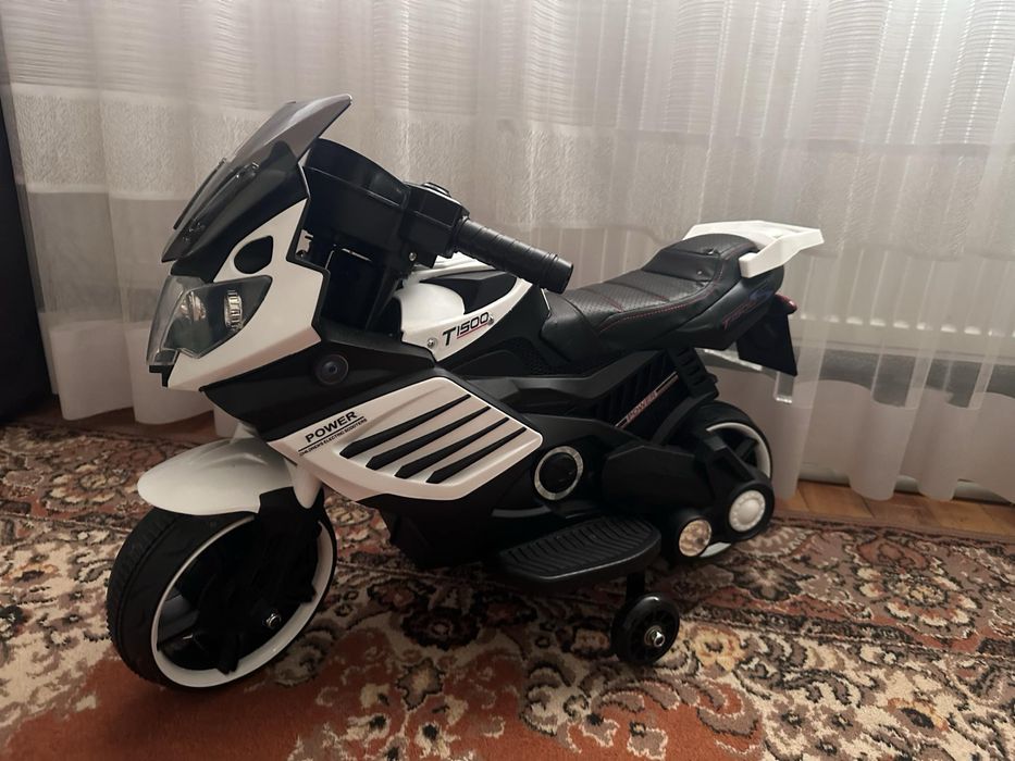 Дитячий мотоцикл на 3 рочки