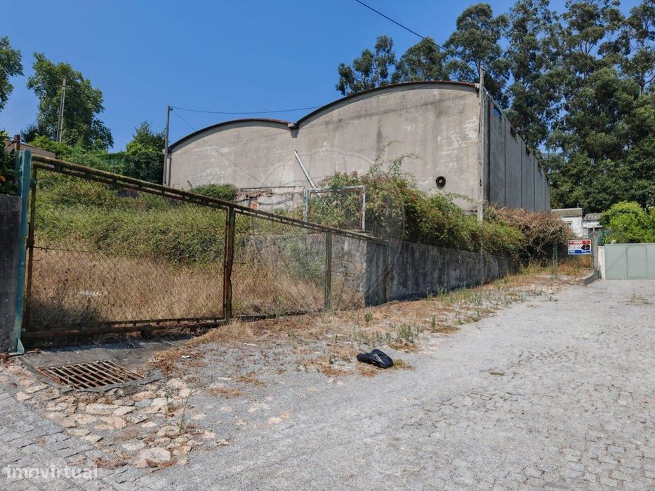Armazém T3 para venda