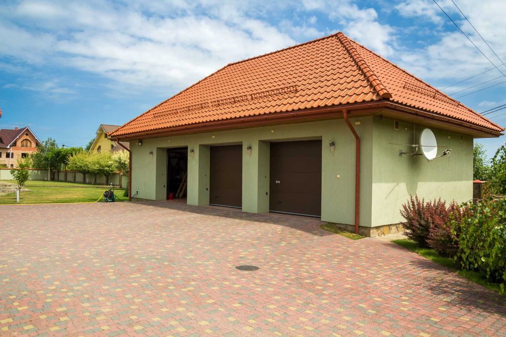 Bramy garażowe segmentowe BRAMA GARAŻOWA Segmentowa Ocieplona Silnik