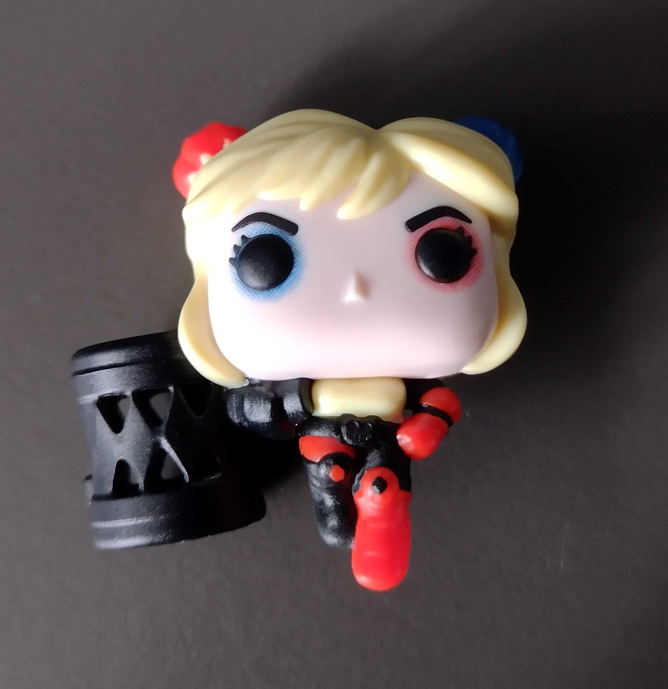 Figurka Harley Quinn na ołówek długopis Funko Pop Kinder Joy DC Comics