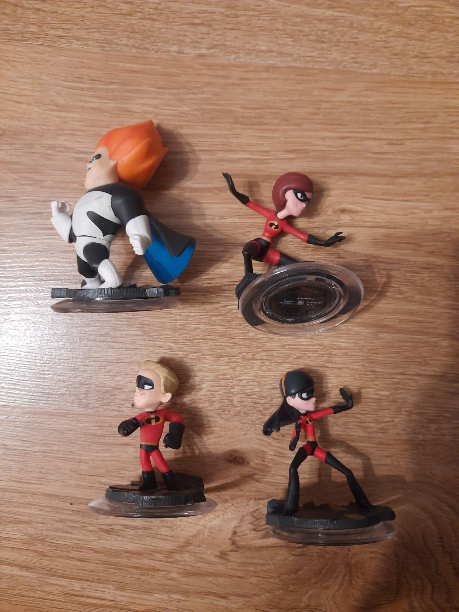 Figurki Disney infiniti oraz podstawa