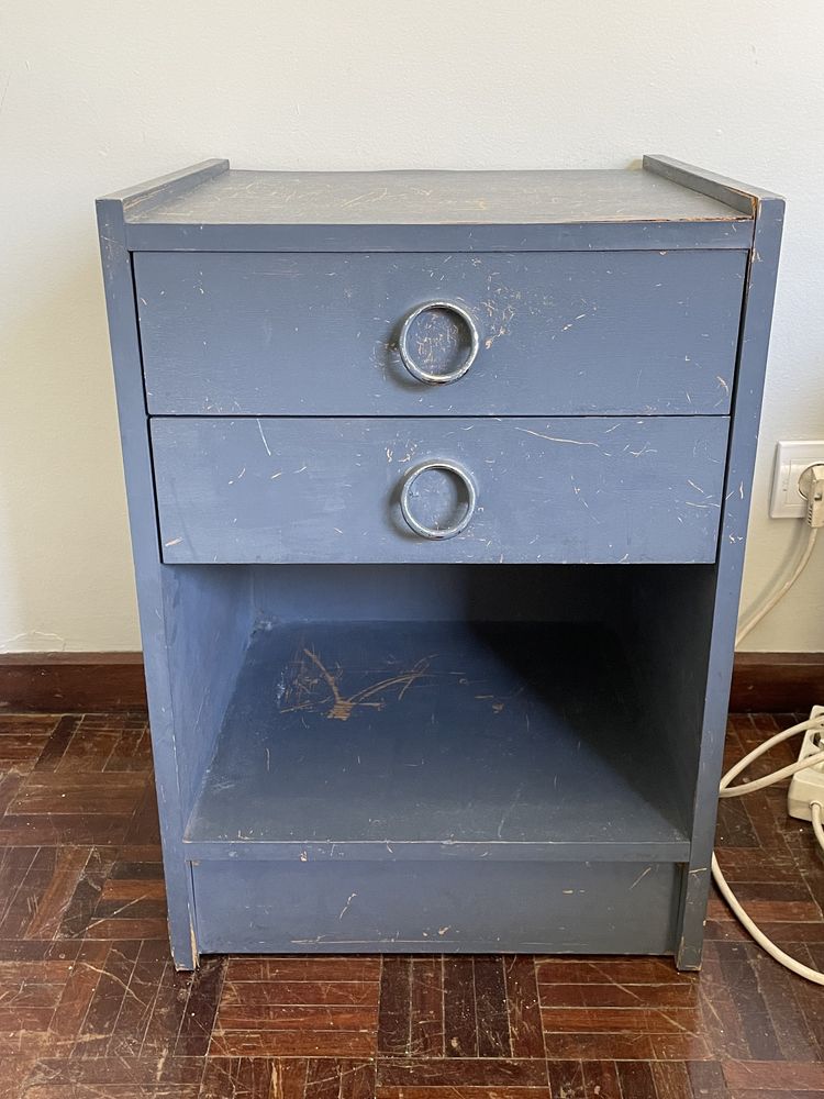Vendo Mesa de Cabeceira