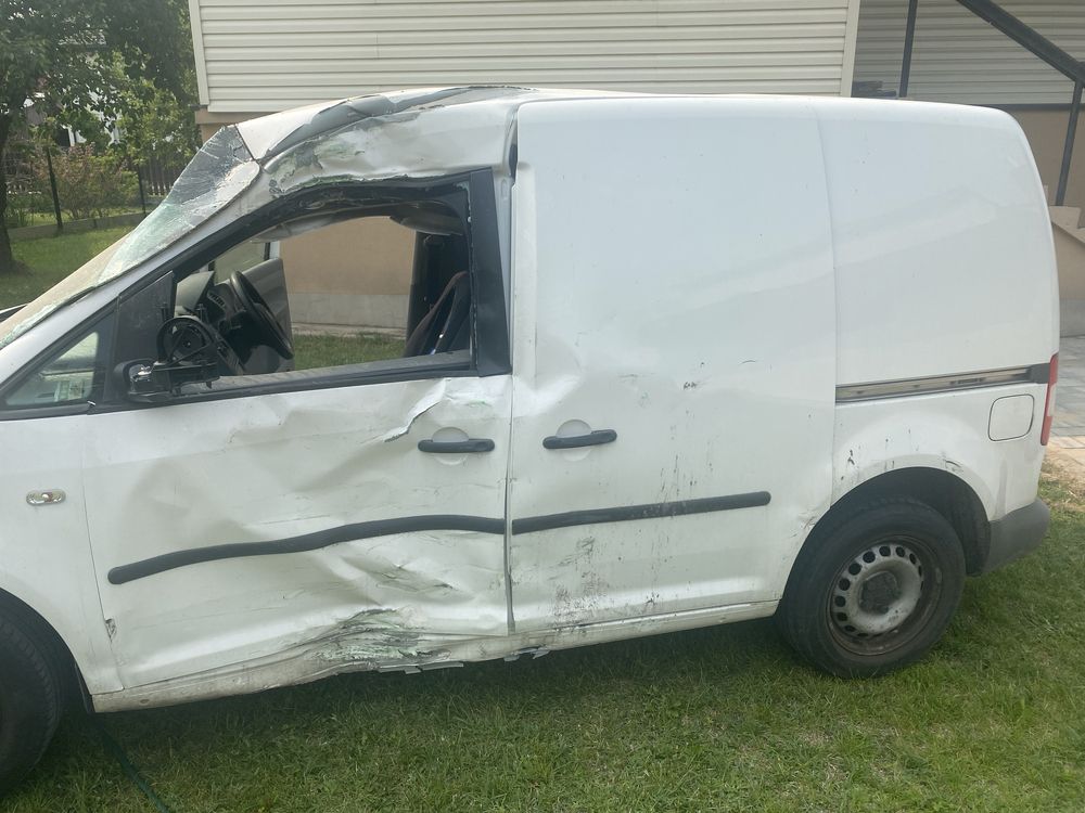 Volkswagen Caddy, 2010 r.p.