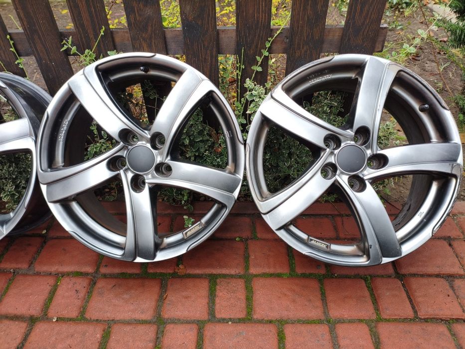 Alufelgi Alutec Shark Nissan Qashqai 17 5x114,3