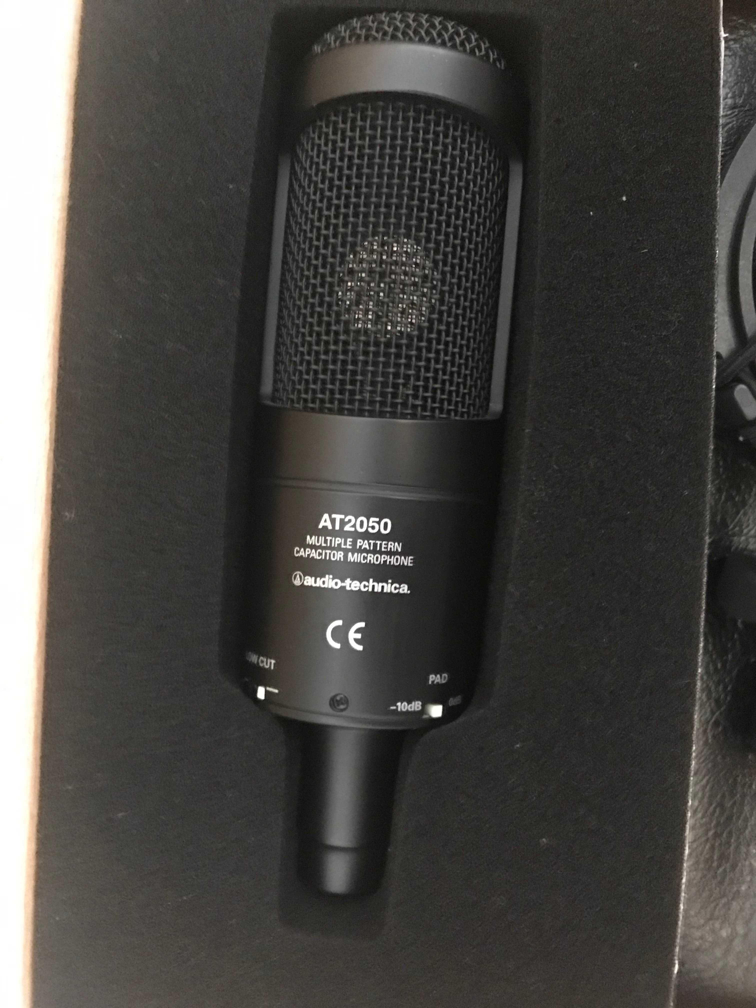 Audio Technica AT2050 Multi-pattern Microfone