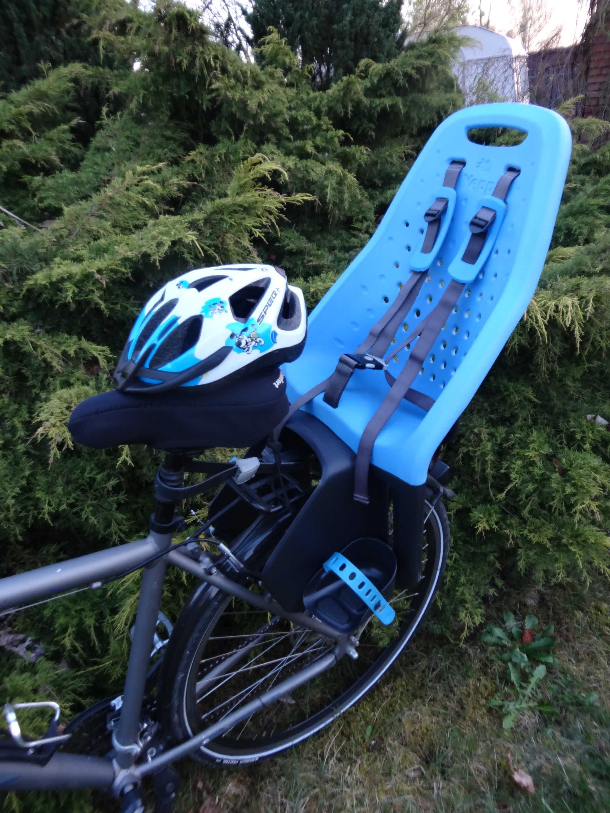 Fotelik rowerowy tylny Thule Yepp Maxi EasyFit + kask