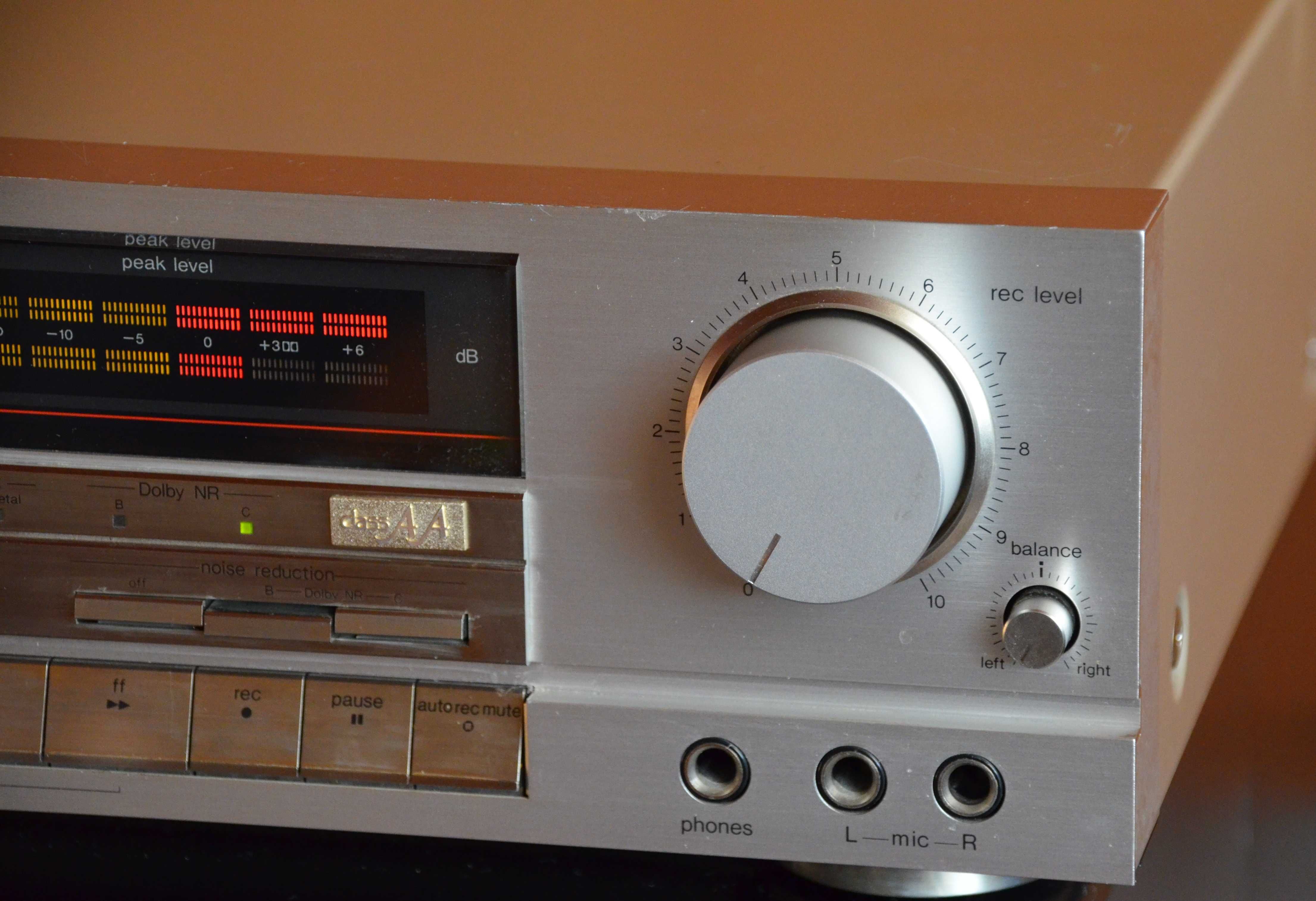 Technics RS-B 505 Magnetofon kasetowy srebrny Class AA Dolby B , C