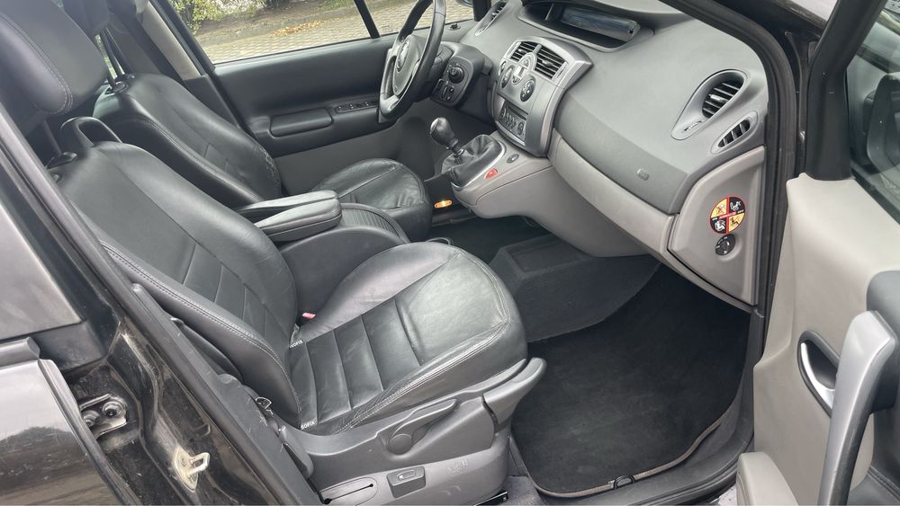 Renault Grand Scenic II 1.9 diesel, PoLift, 7 miejsc, bogata wersja