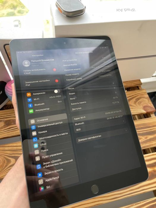 iPad 7 32gb працює