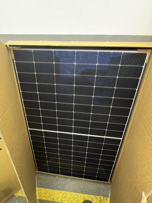 Zestaw 4 paneli fotowoltaicznych 172cm X 113.5 cm