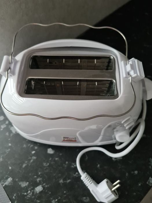 Тостер Bomann, новий