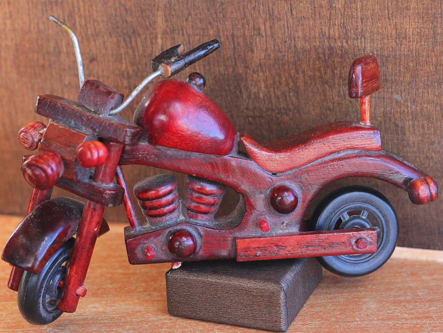 Сувенір, подарунок,модель мотоцикла дерев"яна.
