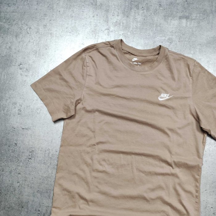 MĘSKA Beżowa PREMIUM Koszulka Nike Haft Logo Casual codzienna Sport