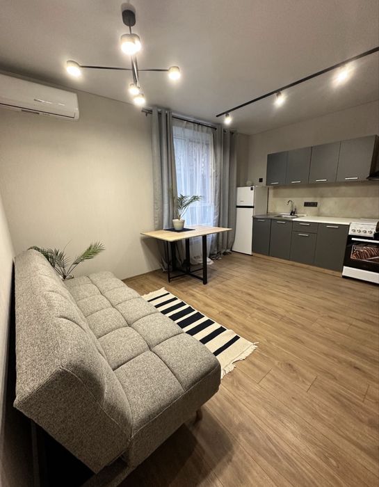 Продається вигідно квартира в пригороді Києва , поряд Бучанський парк.