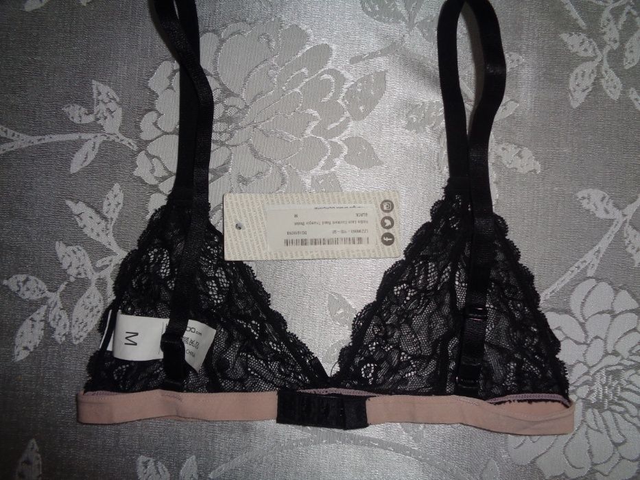 BOOHOO Lace Hollie Bralet NOWY oryg. czarny koronkowy biustonosz M