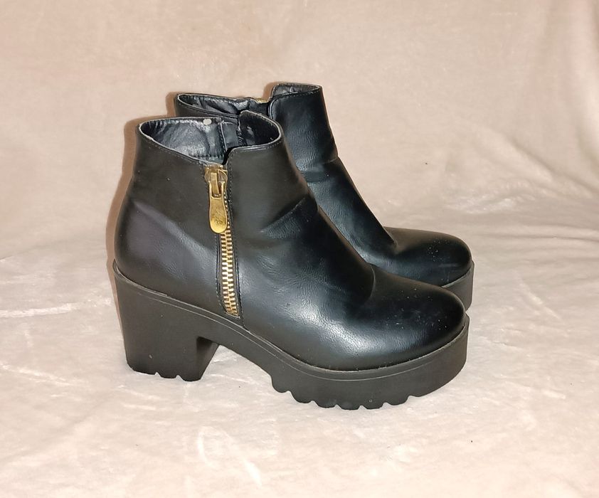 Botki na slupku 38/24 cm