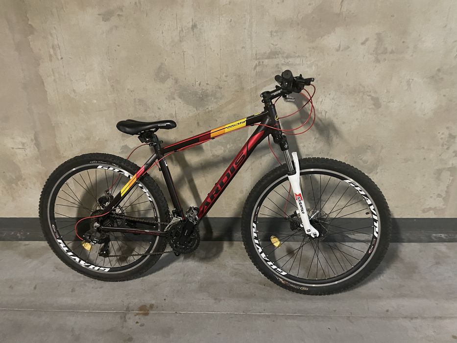 Rower bardzo dobry stan. Zlamany stojak