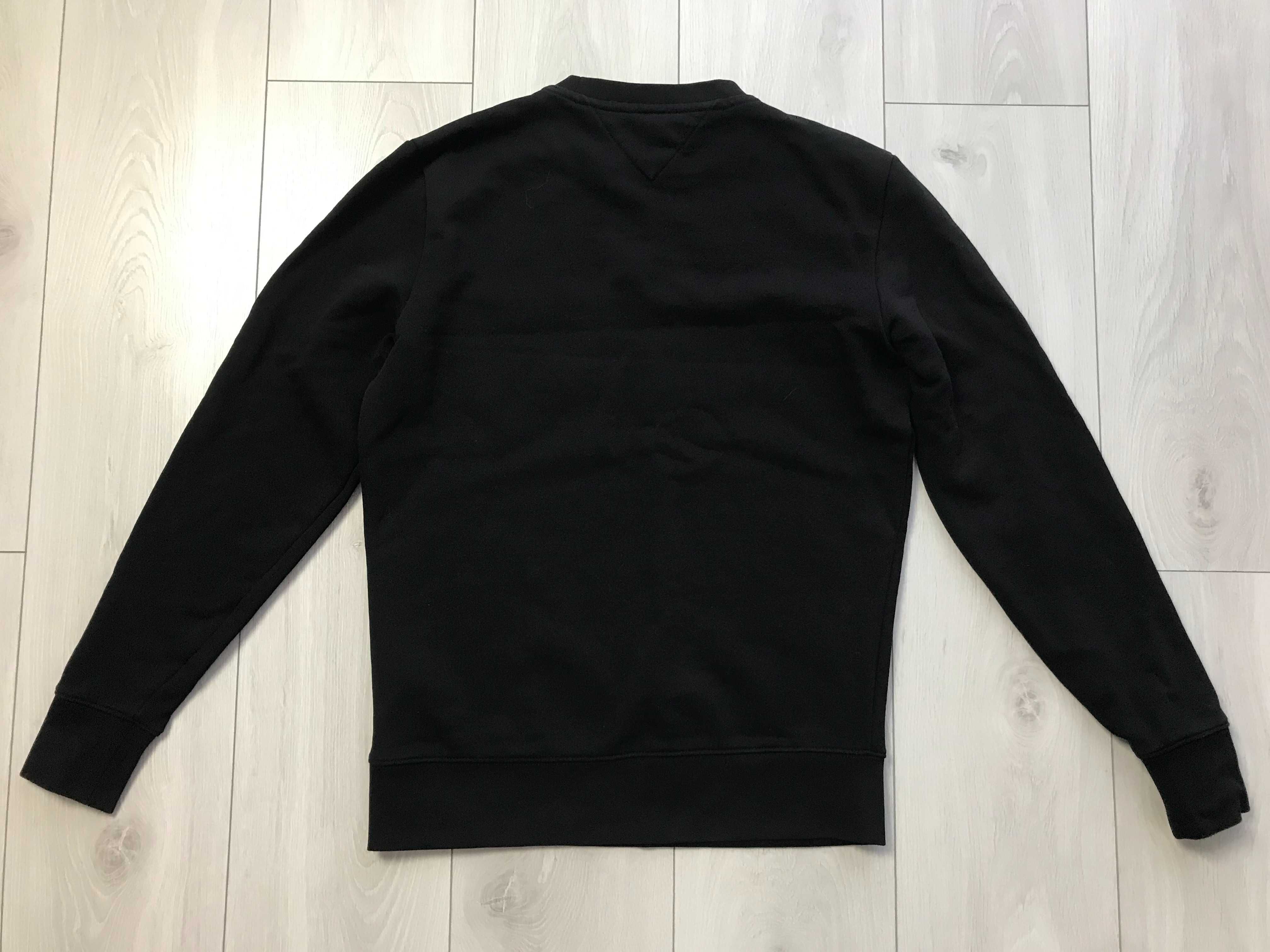 TOMMY HILFIGER r.M oryginalna bluza bez kaptura męska stan BDB