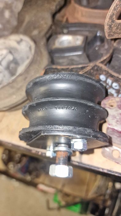 Подушка мотора 2101 брт