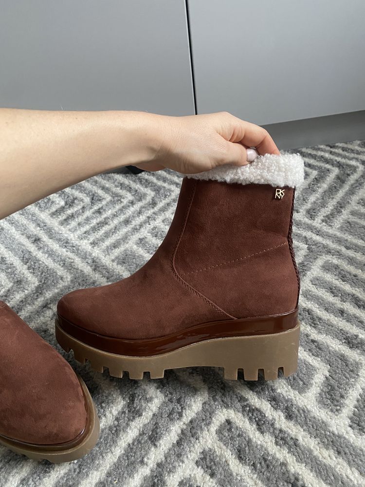 Buty DKNY rozmiar 40 wkladka 26 cm