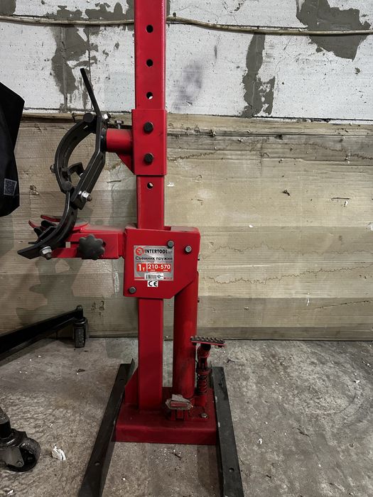 Съемник пружин гидравлический, стационарный, 1 т INTERTOOL GT1701