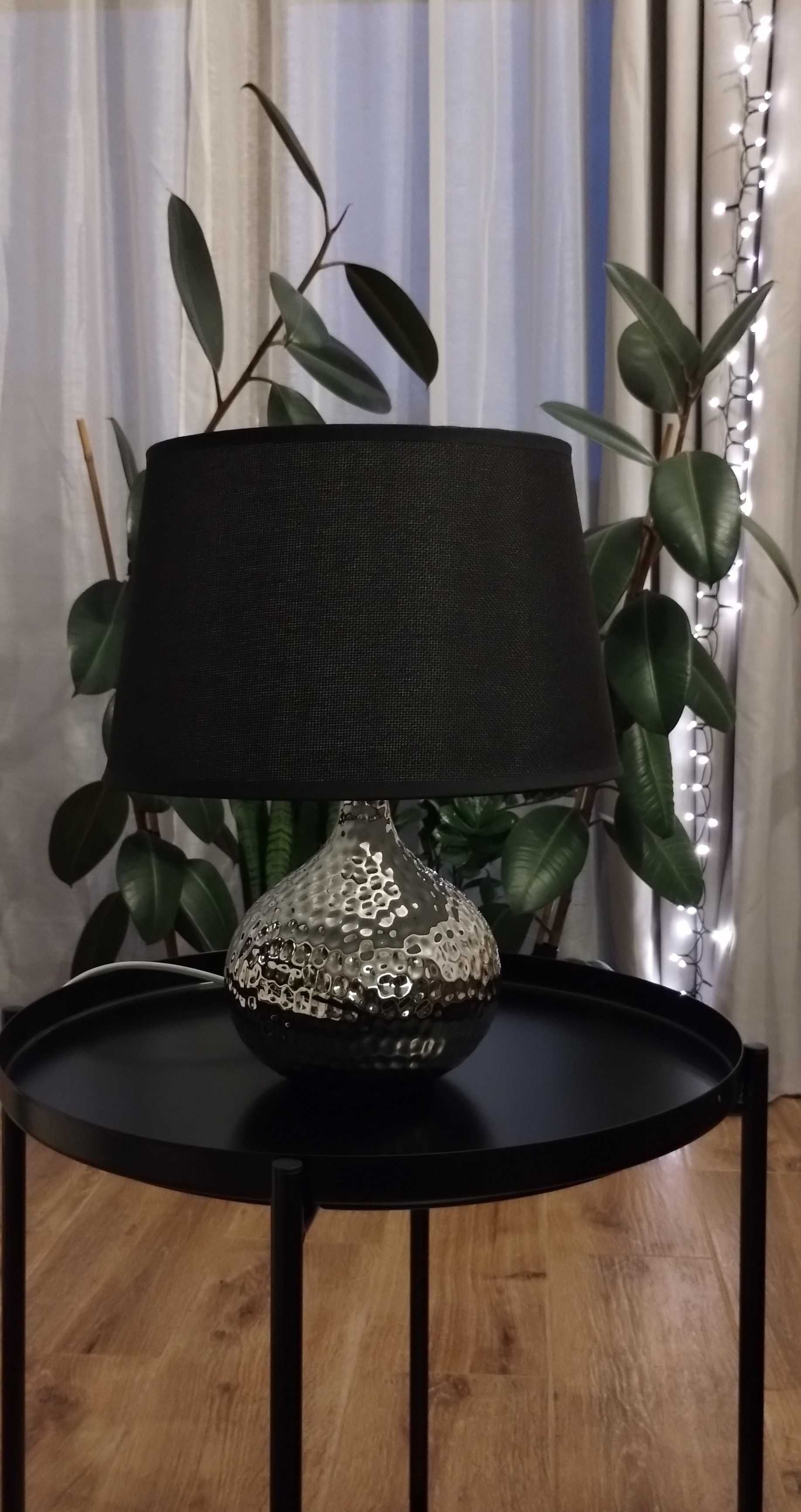 Lampa stojąca, glamour, ceramiczna, srebrna z czarnym abażurem - 38cm