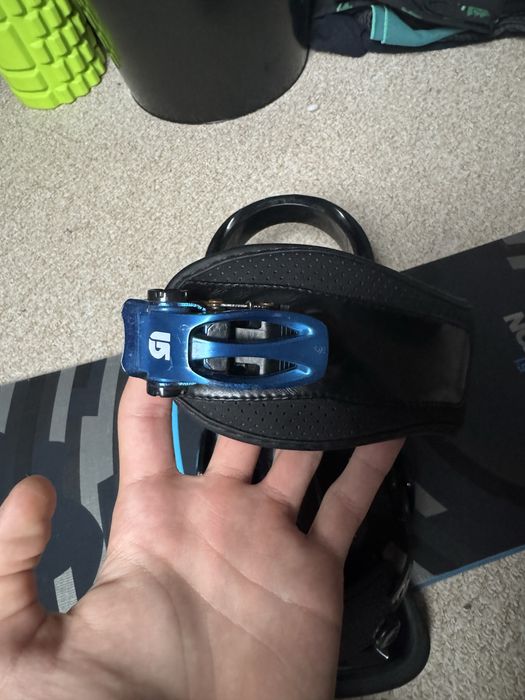 Deska Snowboard Burton Clash 151cm wraz z wiązaniami Burton ipokrowiec