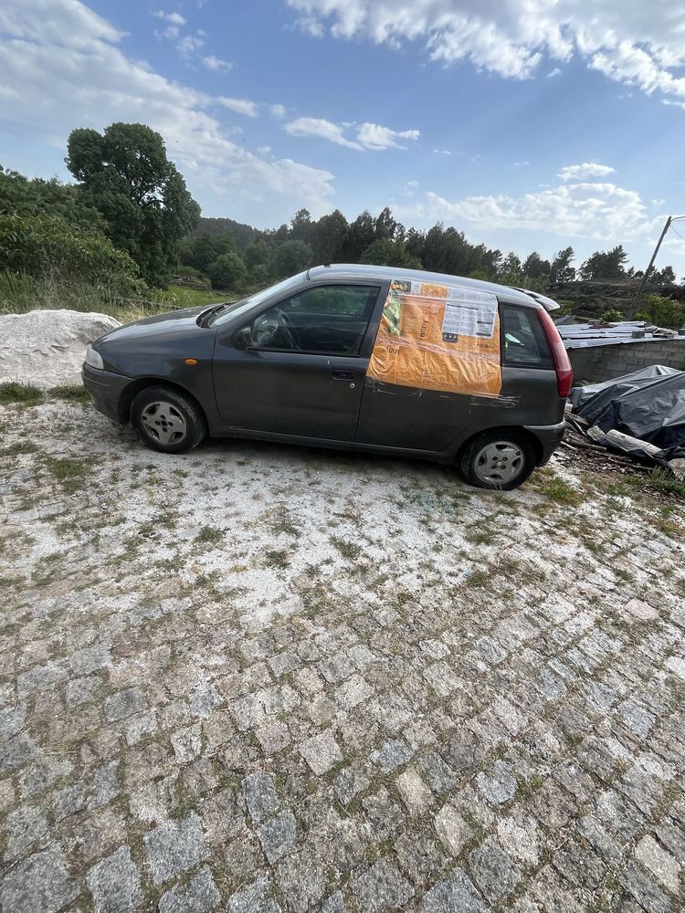 Fiat punto a andar