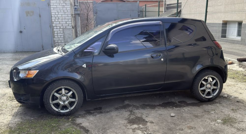 Mitsubishi colt 2009