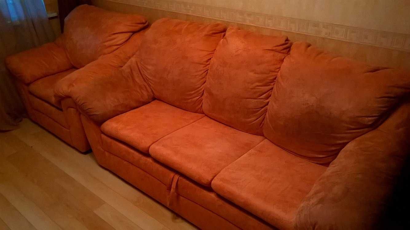 Продам кресло + диван в хорошем состоянии
