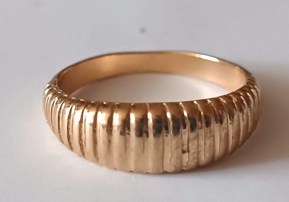 Pierścionek damski pozłacany stal chirurgiczna rozm 14, 15