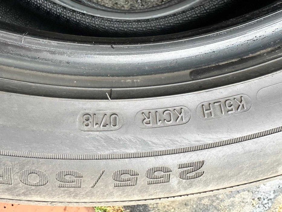 Opony zimowe Dunlop 235/55R19 255/50R10 komplet