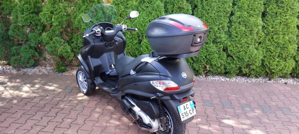 Piaggio Mp3 400 L5e ba kat. B! 2009 ROK kufer czarny matt